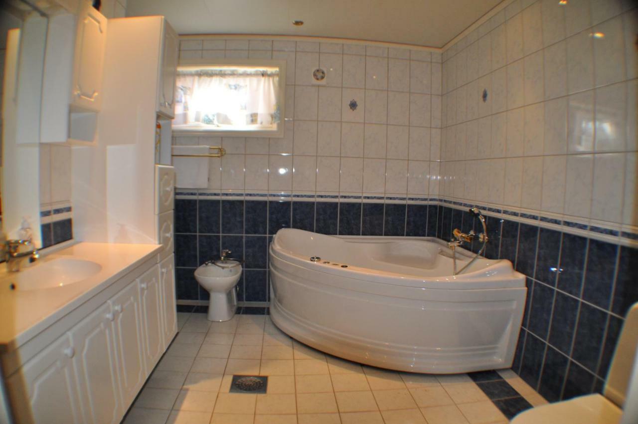 5-Bedroom House In Lofoten Ramberg Eksteriør billede
